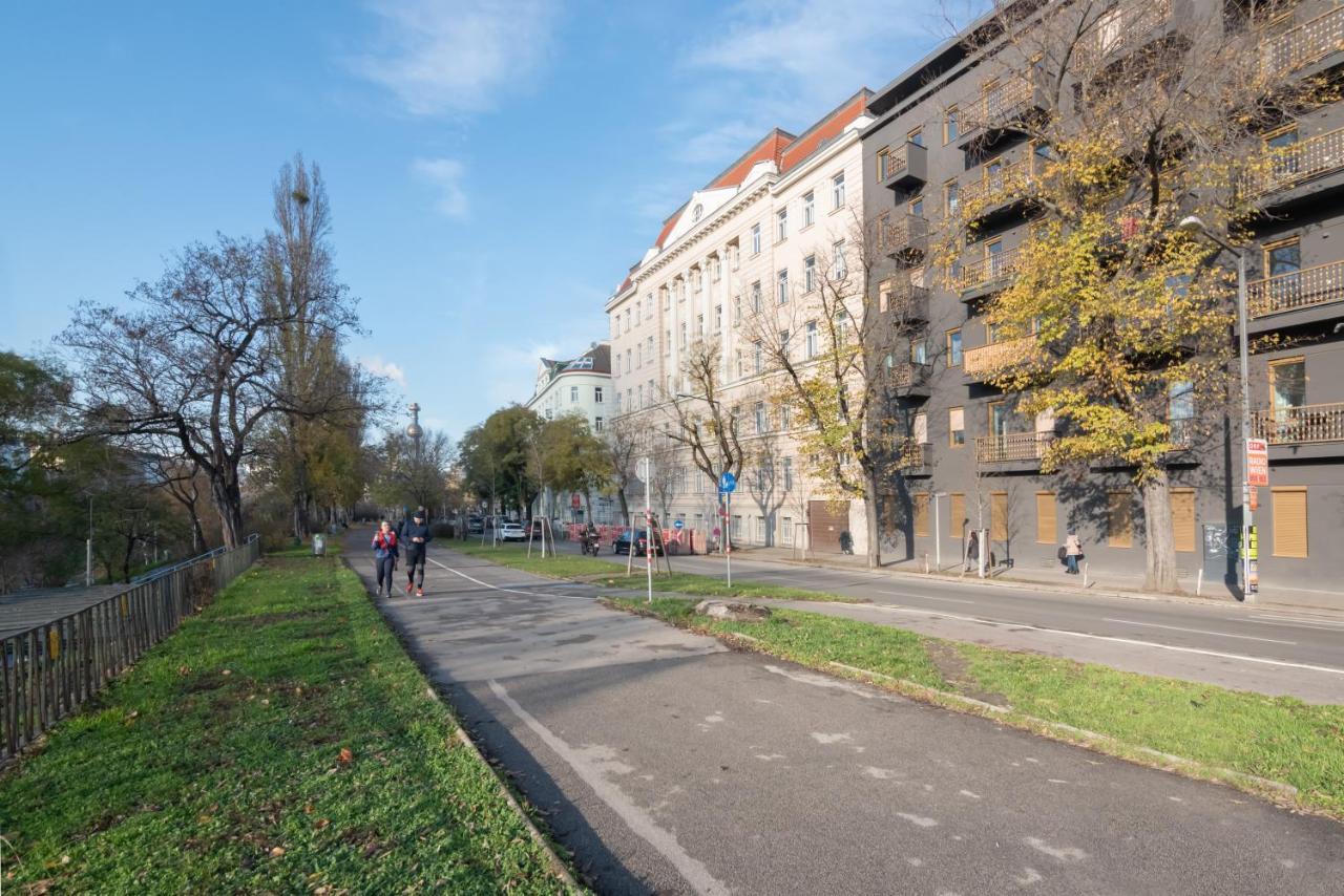 An Der Donau, 10 Minuten Ins Zentrum, Klimaanlage Apartment